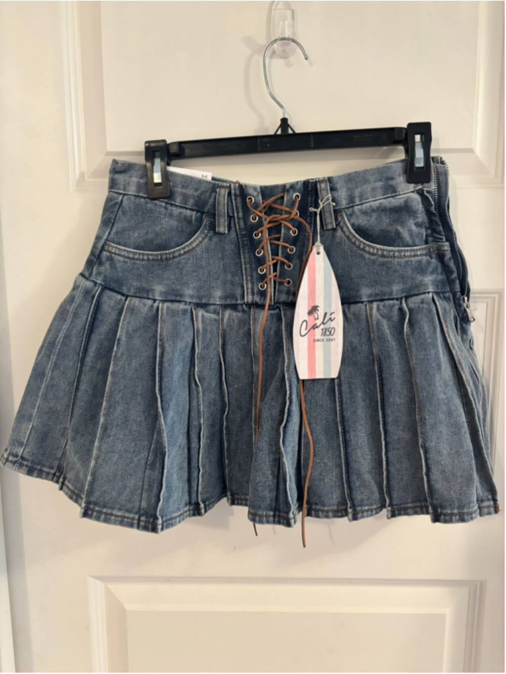 Women's Cali 1850 Pleated Denim Mini Skirt, Size M, Blue